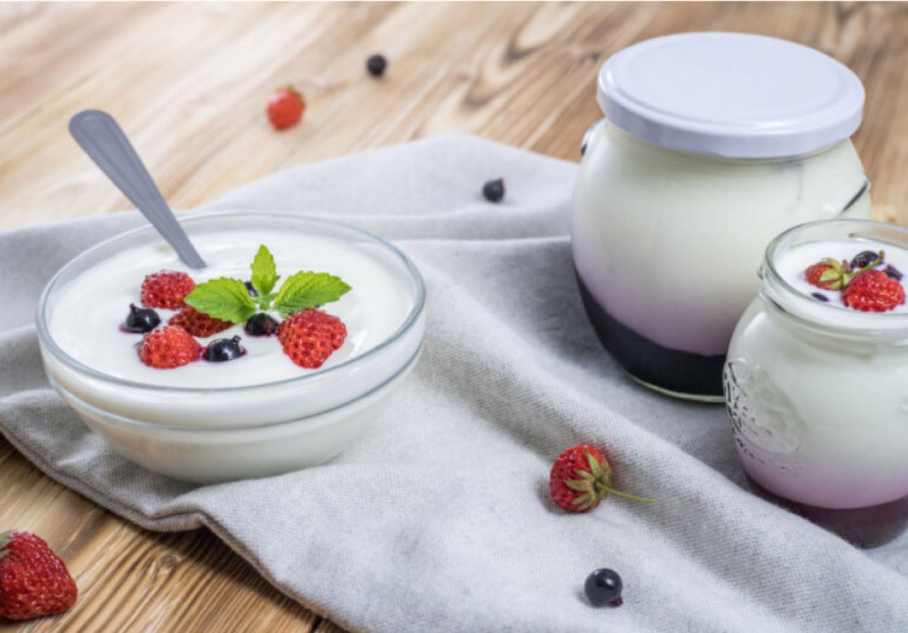 JOGURT 100% OWCZY Z BORÓWKAMI